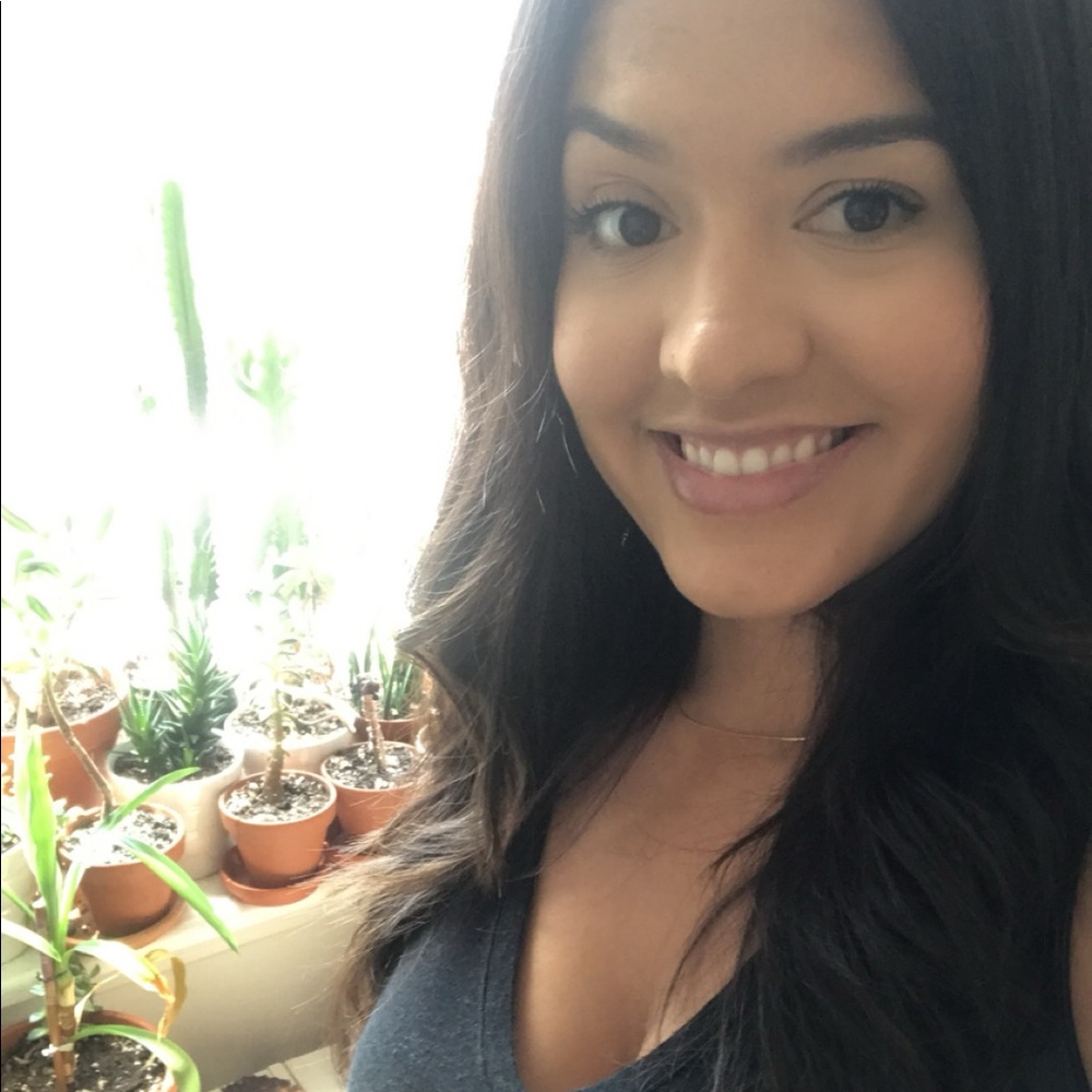 Meet your Posher, Mirna